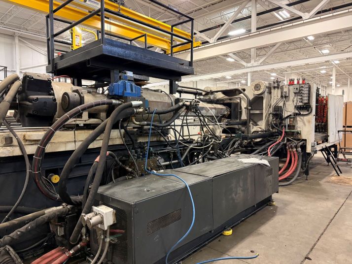 2004 Cincinnati Milacron MM1100